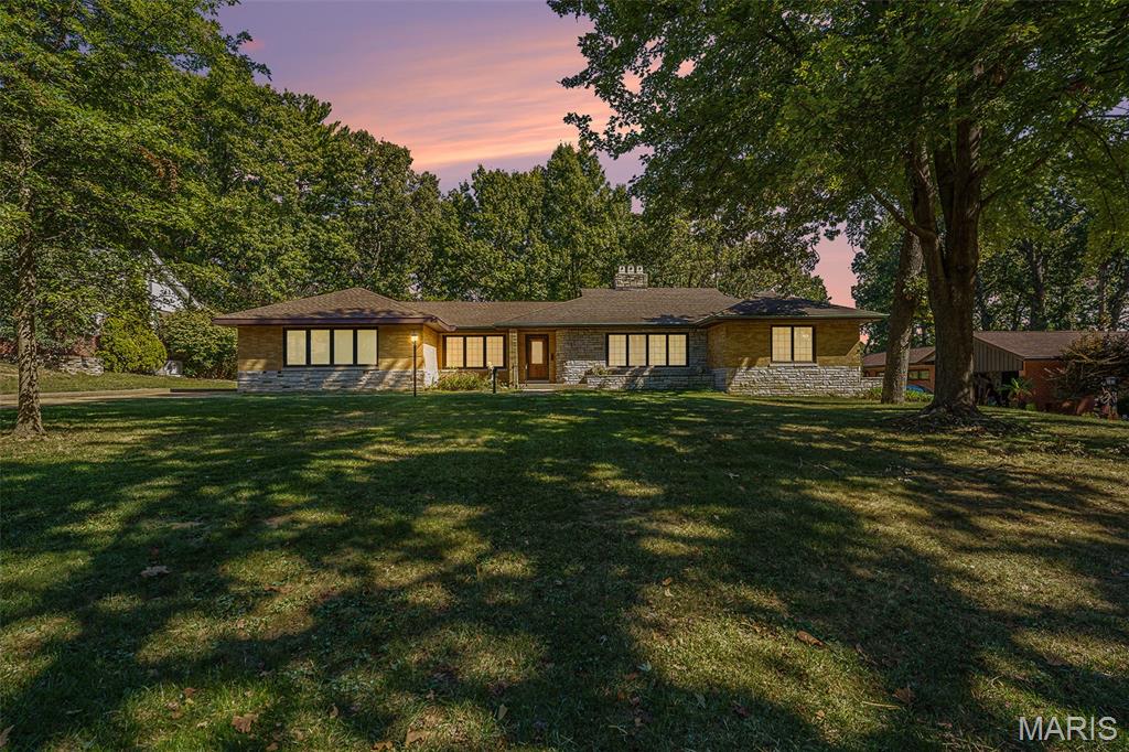 Photo of 7369 Whitehaven Drive St Louis MO 63123