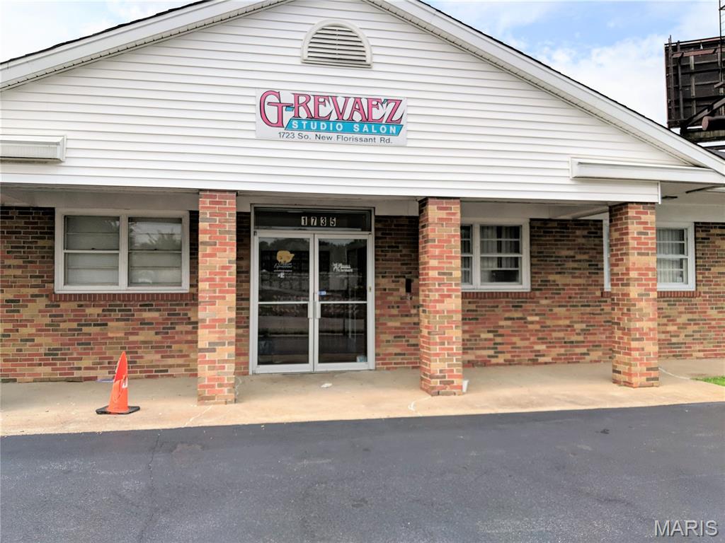 Photo of 1735 S New Florissant Road Florissant MO 63031