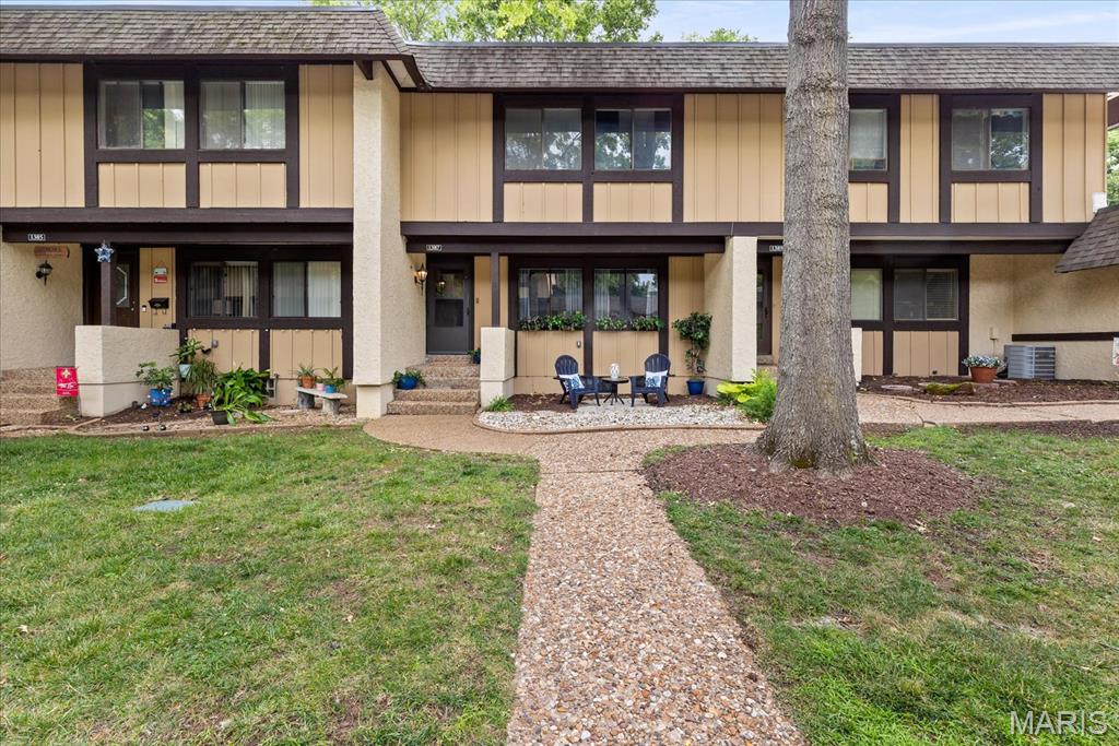 Photo of 1387 Hampton Road #C St Peters MO 63303