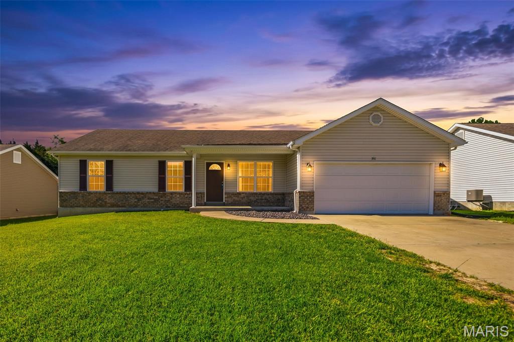 Photo of 351 Gardenia Drive Troy MO 63379