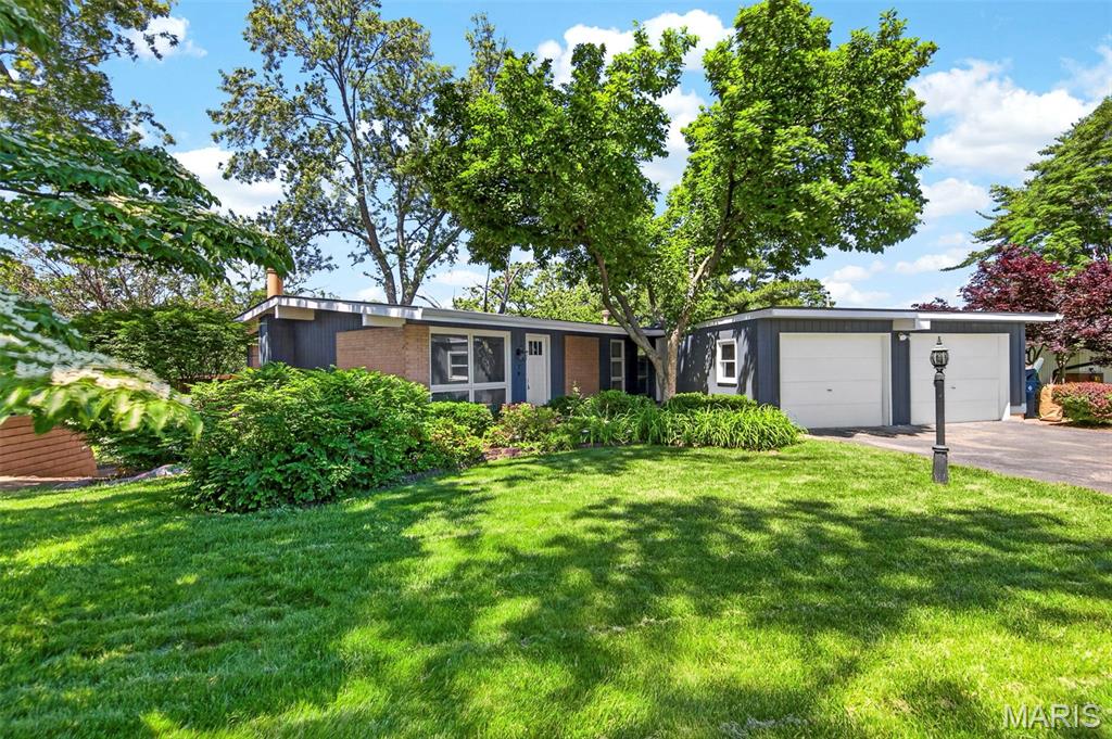 Photo of 79 Willow Brook Drive St Louis MO 63146