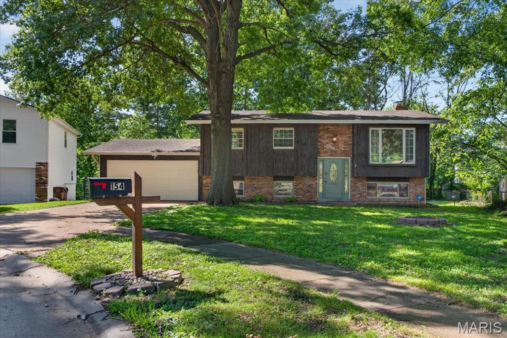 Photo of 154 Parkside Acres Drive Fenton MO 63026
