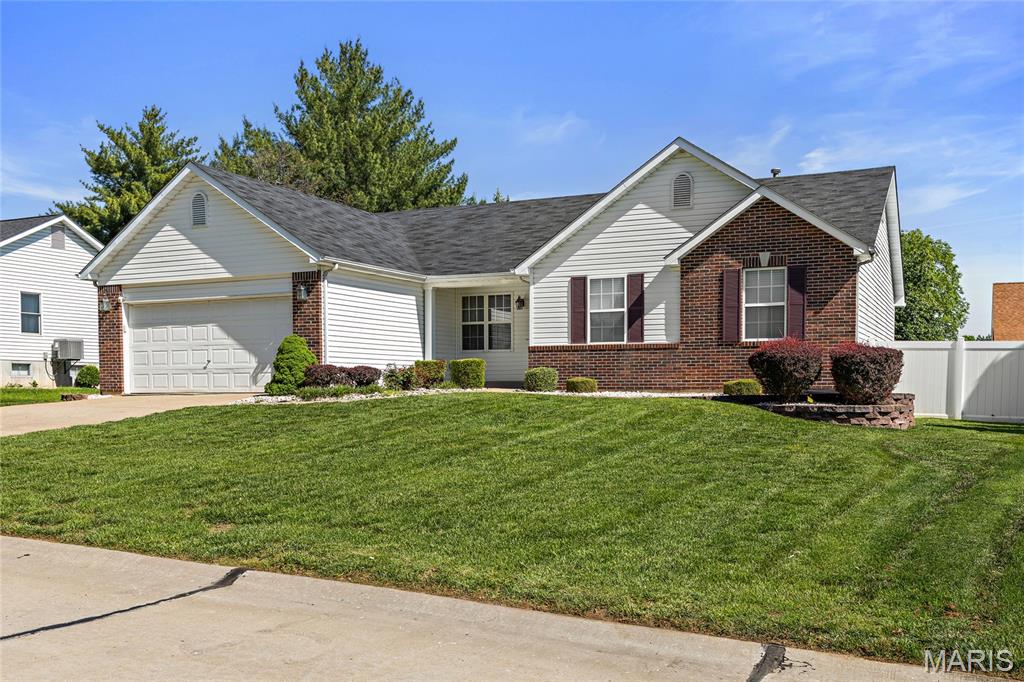 Photo of 229 Thoroughbred Trail St Peters MO 63376