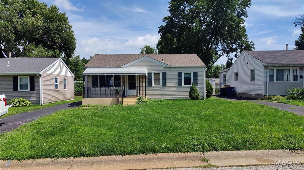 Photo of 11021 Saint Girard Lane St Ann MO 63074