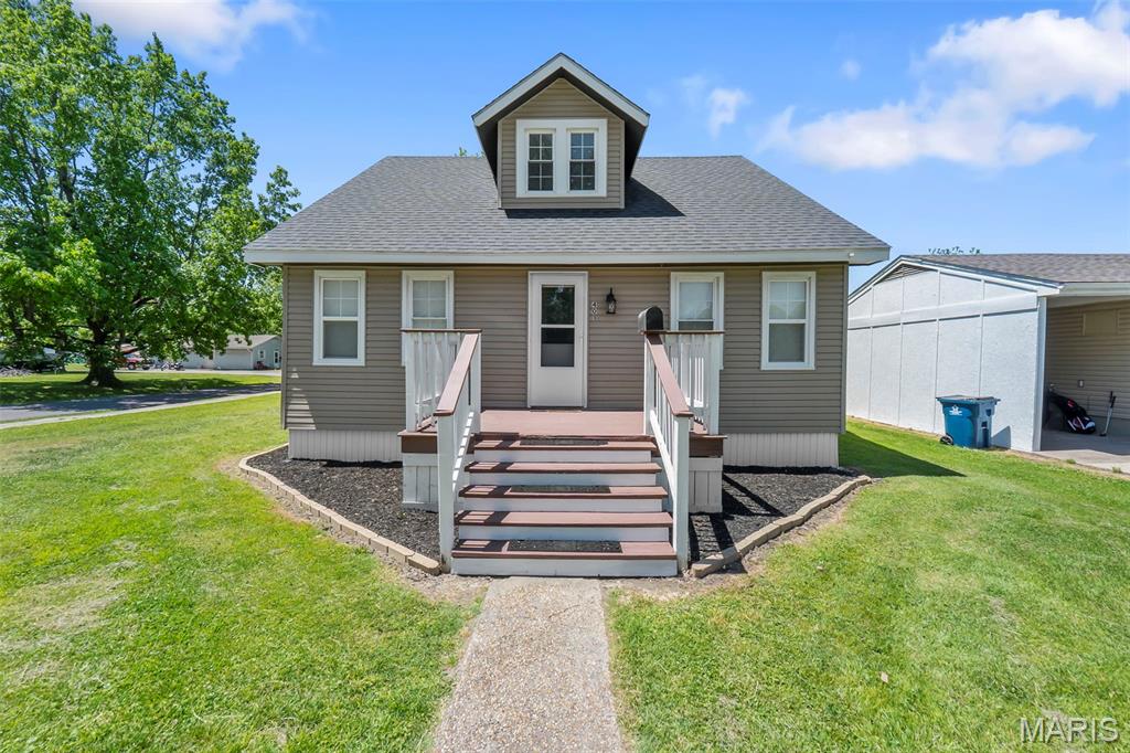 Photo of 401 N 3rd Street Chaffee MO 63740
