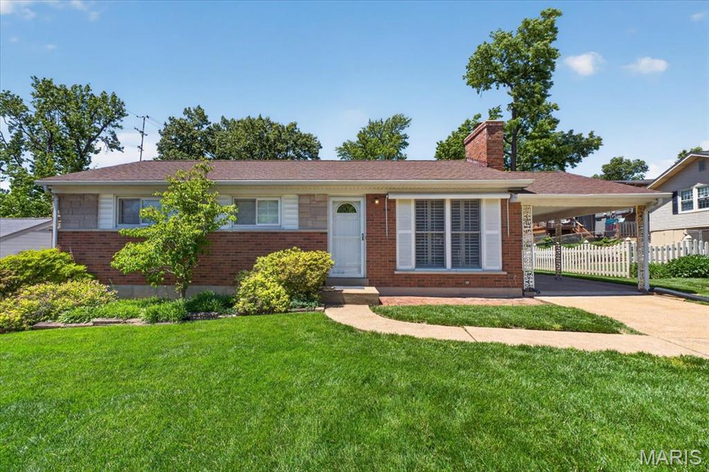 Photo of 9909 Chantenay Drive St Louis MO 63123