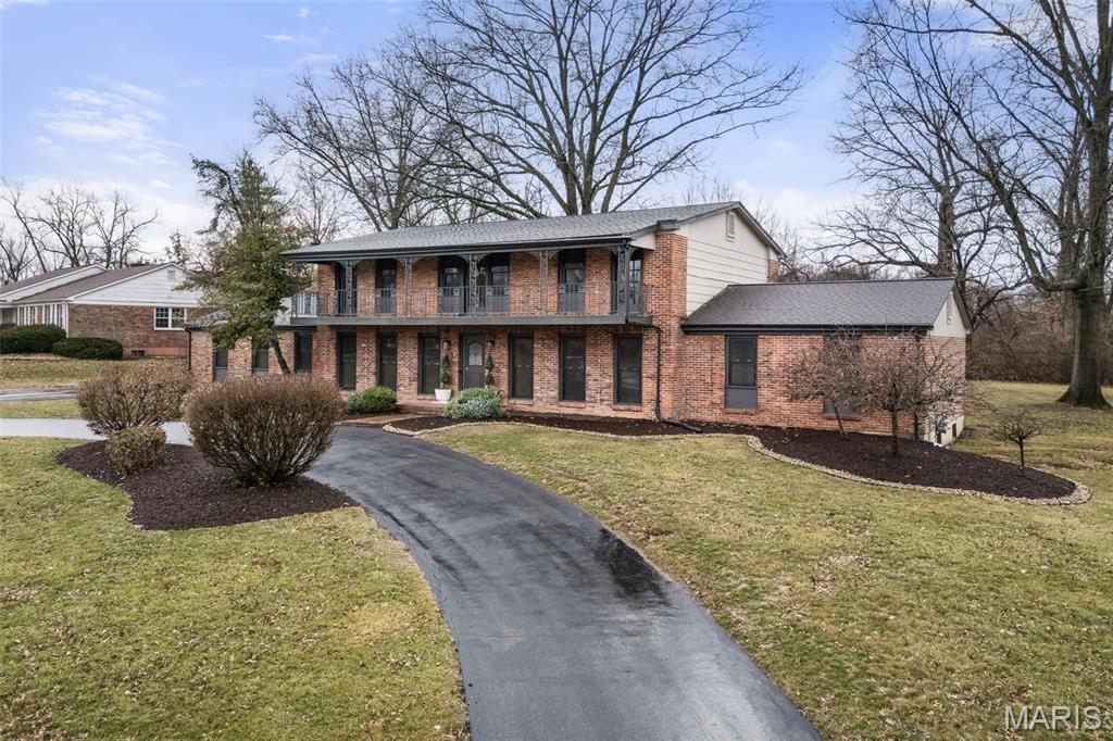 Photo of 11584 New London Drive St Louis MO 63141