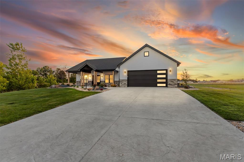 Photo of 802 N June Street Jerseyville IL 62052