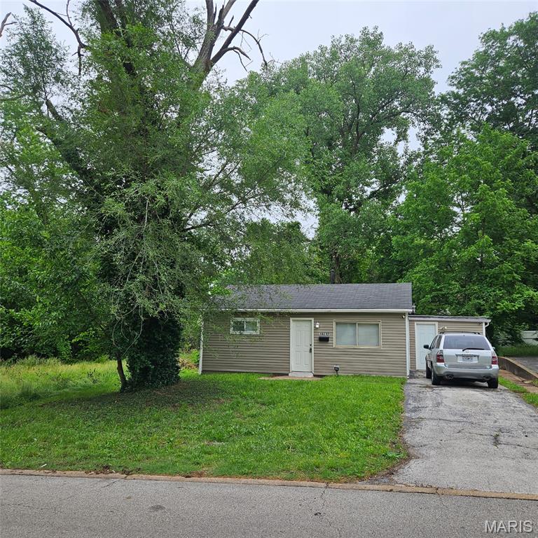 Photo of 10212 Duke Drive St Louis MO 63136