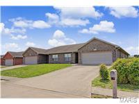 Photo of 429/431 W Deerwood Drive Jackson MO 63755