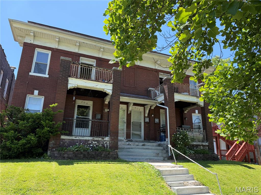 Photo of 208 Bellerive Boulevard St Louis MO 63111