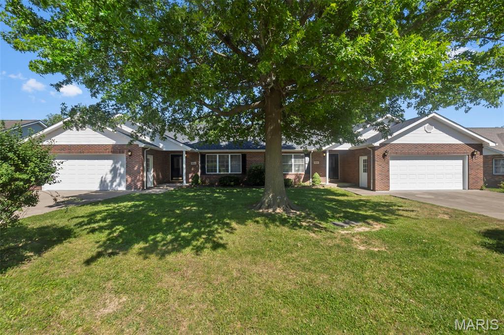 Photo of 846 & 848 Aaron Drive Jackson MO 63755