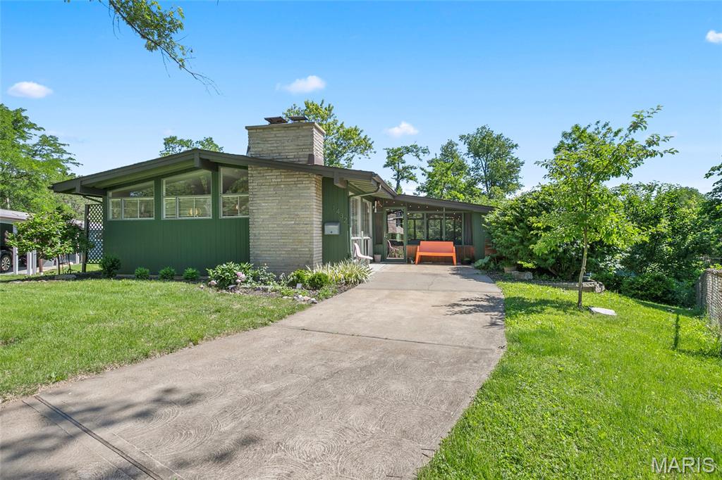 Photo of 1432 Woodhue Drive St Louis MO 63126