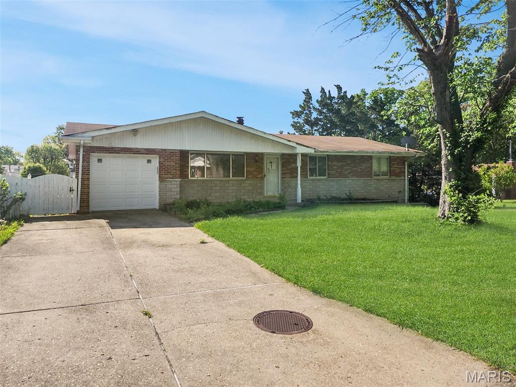 Photo of 1146 Hawkstone Lane St Louis MO 63125