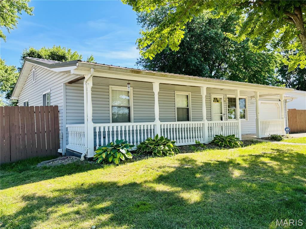 Photo of 333 Straube Lane Godfrey IL 62035