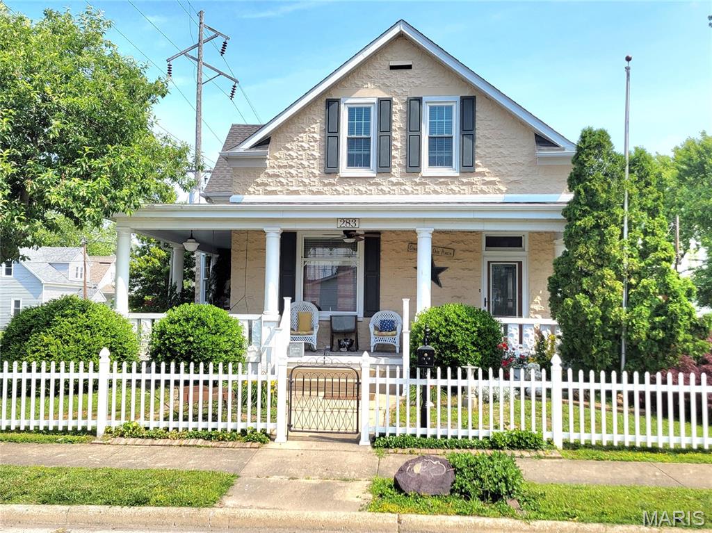 Photo of 283 W Walnut Street Nashville IL 62263