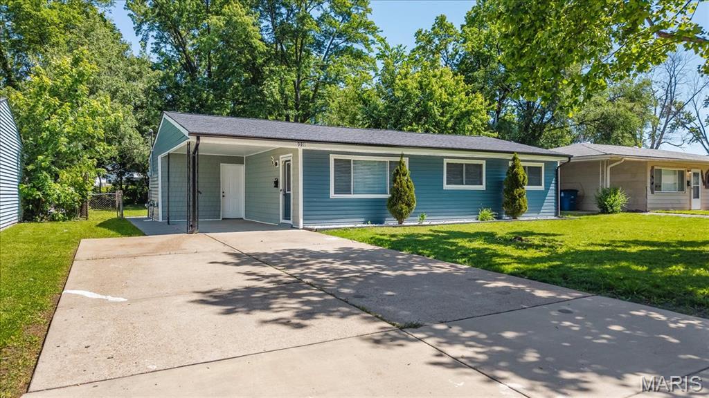 Photo of 9811 Mill Pass Lane St Louis MO 63134