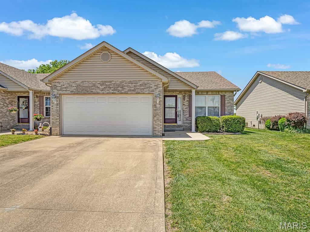 Photo of 211 Alamosa Drive Freeburg IL 62243