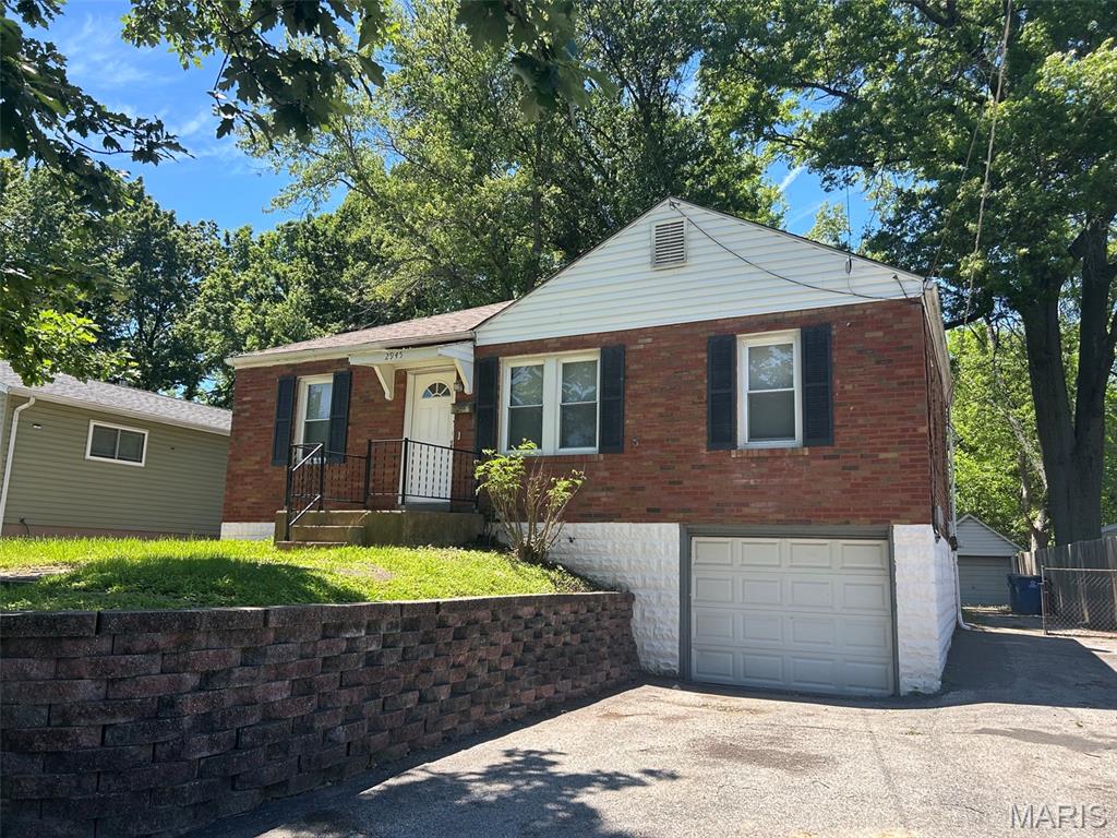 Photo of 2945 Hilleman Avenue St John MO 63114