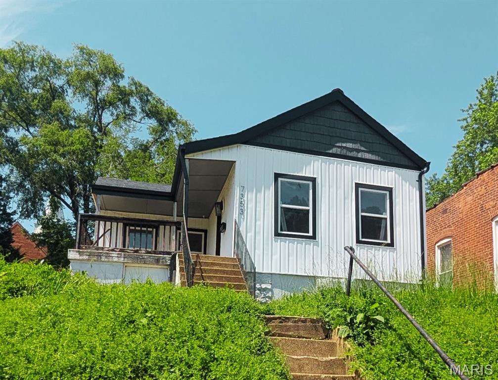Photo of 7353 Virginia Avenue St Louis MO 63111