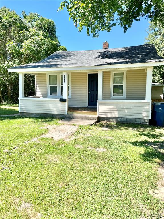 Photo of 2206 Locust Avenue Alton IL 62002