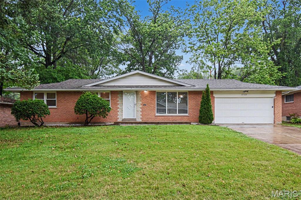 Photo of 11523 Withersfield Drive St Louis MO 63138
