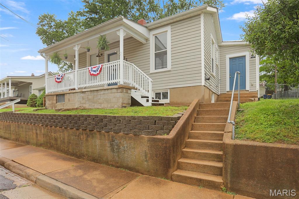 Photo of 322 State Street Washington MO 63090