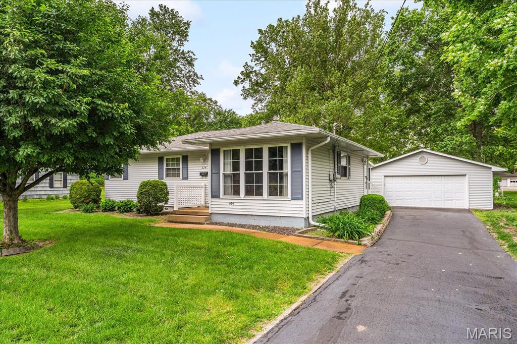 Photo of 624 W Elm Street Millstadt IL 62260