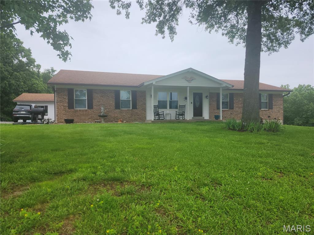Photo of 1118 Emerald Drive Moscow Mills MO 63362