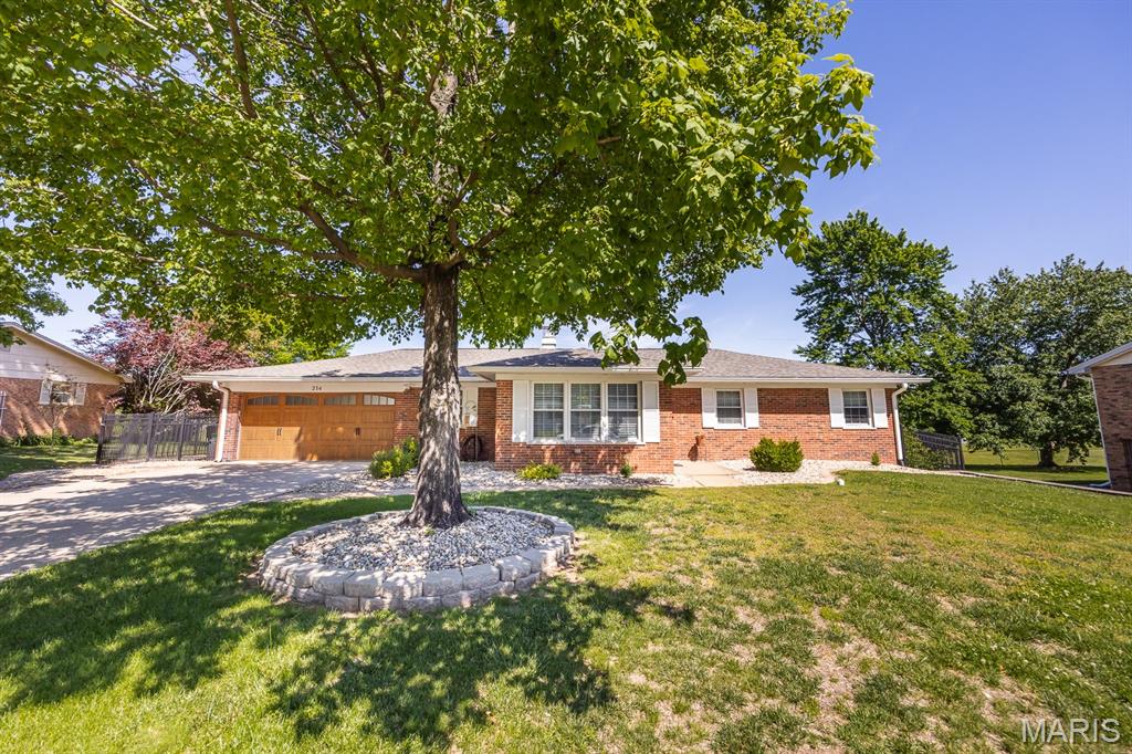 Photo of 214 Winthrop Drive Belleville IL 62221