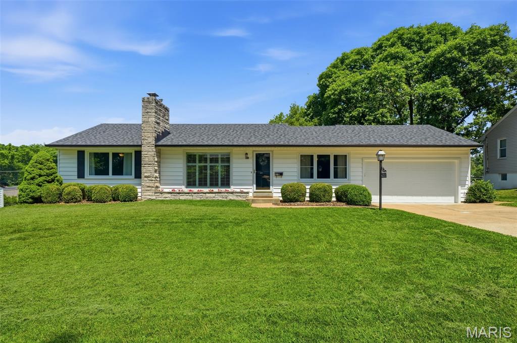 Photo of 451 Linum Lane Webster Groves MO 63119