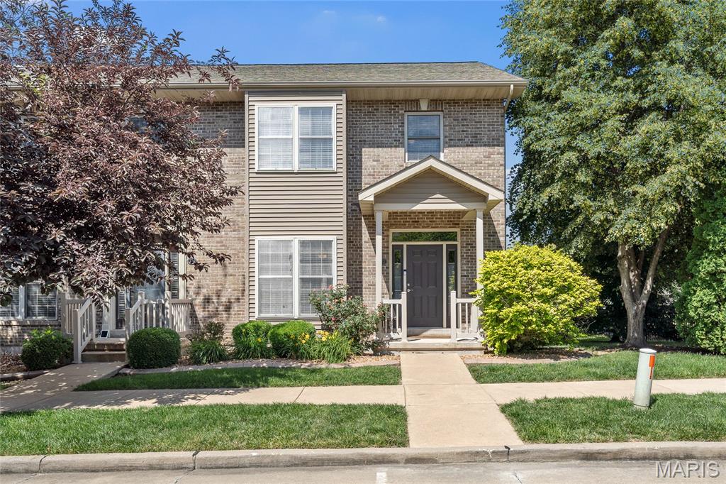 Photo of 512 Queens Court Place St Peters MO 63376