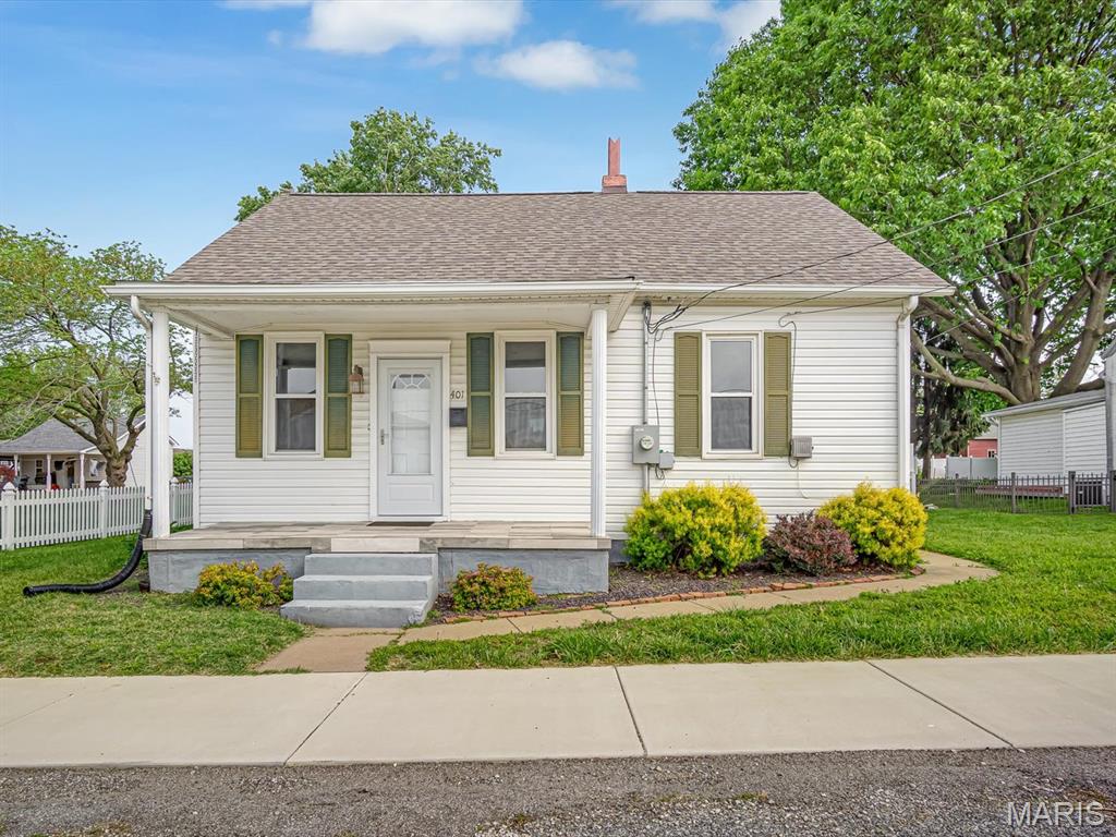 Photo of 401 Park Street Waterloo IL 62298