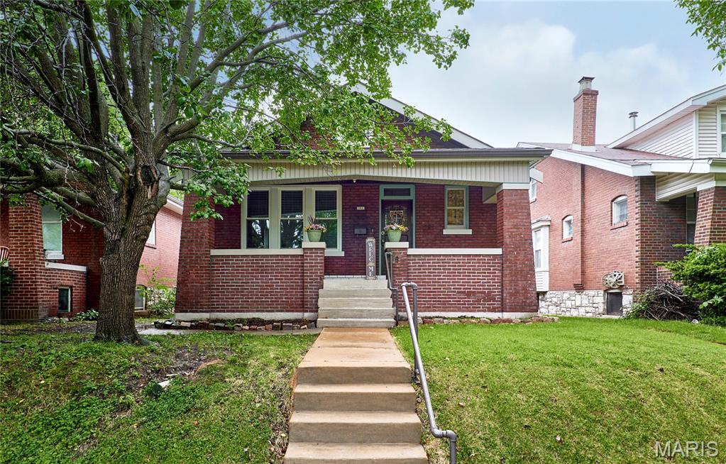 Photo of 6139 Tennessee Avenue St Louis MO 63111