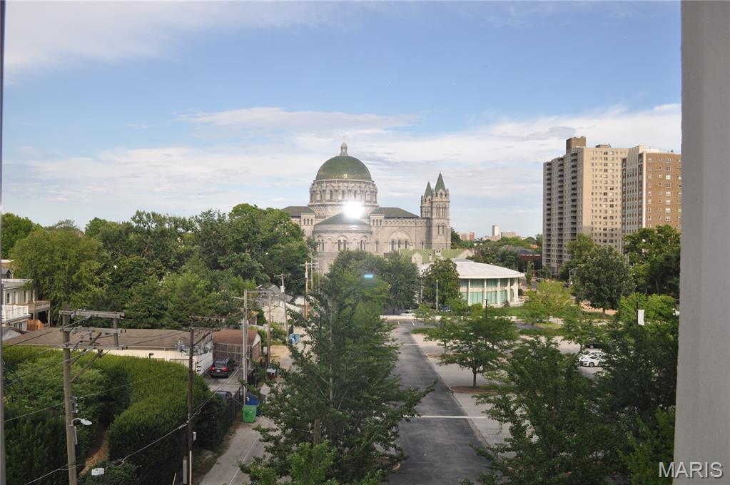 Photo of 4501 Lindell Boulevard #4B St Louis MO 63108