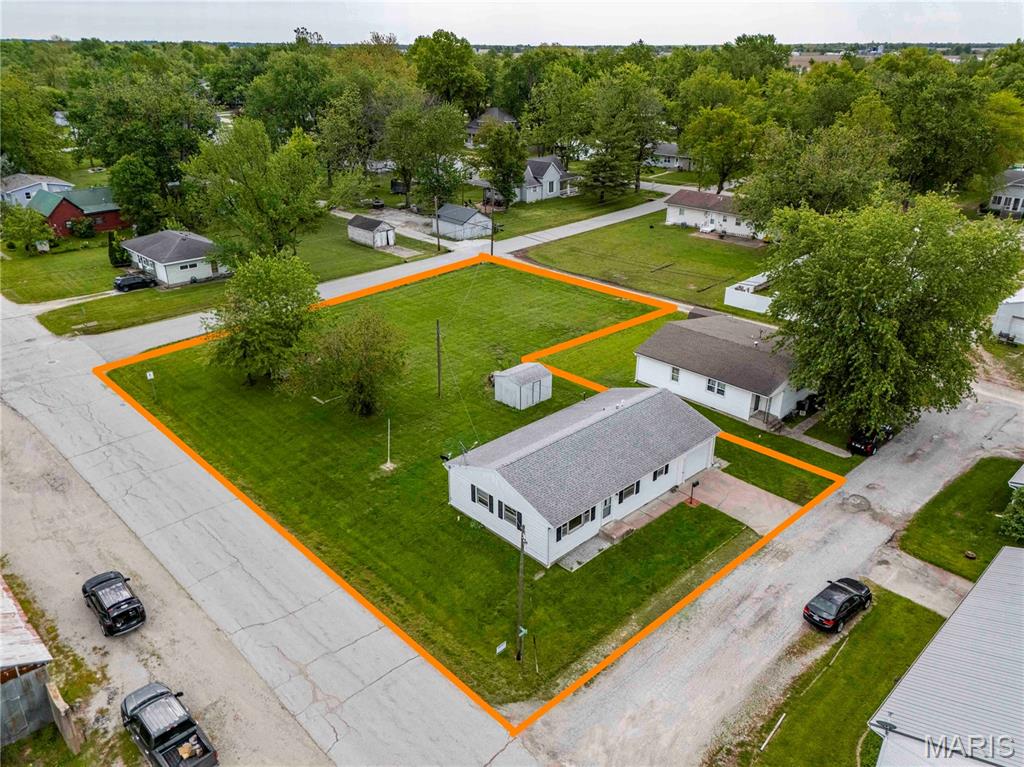 Photo of 2 Garden Lane Monroe City MO 63456