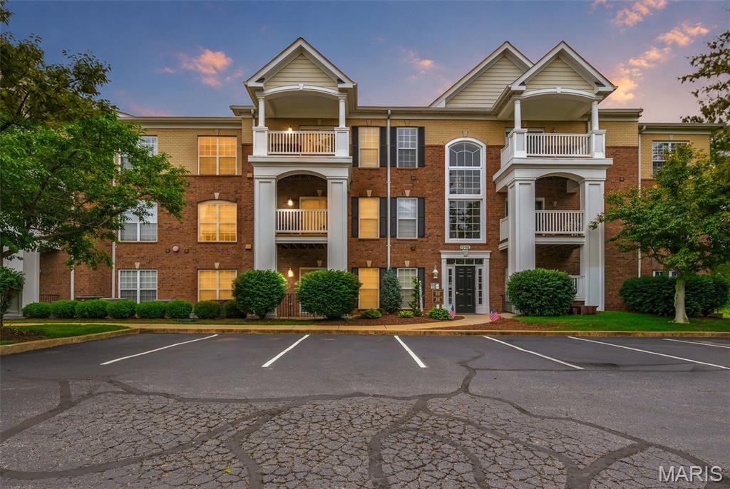 Photo of 13115 Mill Crossing Court #100 St Louis MO 63141