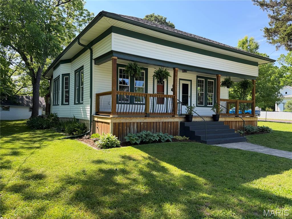 Photo of 805 N Pershing Avenue Salem MO 65560