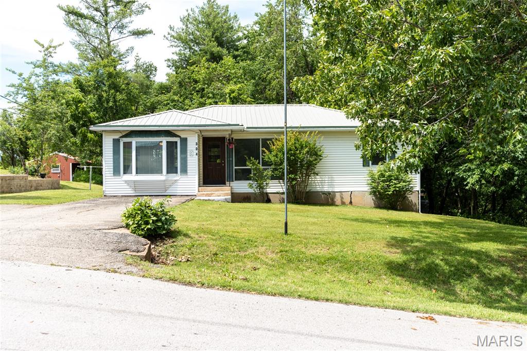 Photo of 304 W 6th Street Dixon MO 65459