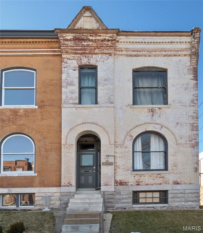 Photo of 3213 Indiana Avenue St Louis MO 63118