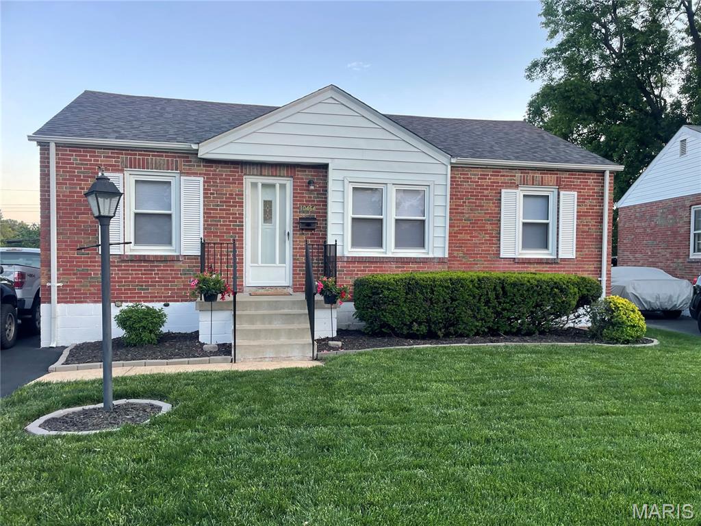 Photo of 10464 San Carlos Lane St Ann MO 63074