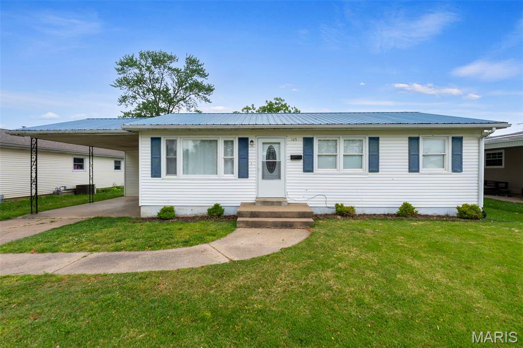 Photo of 105 West Clarman Chaffee MO 63740