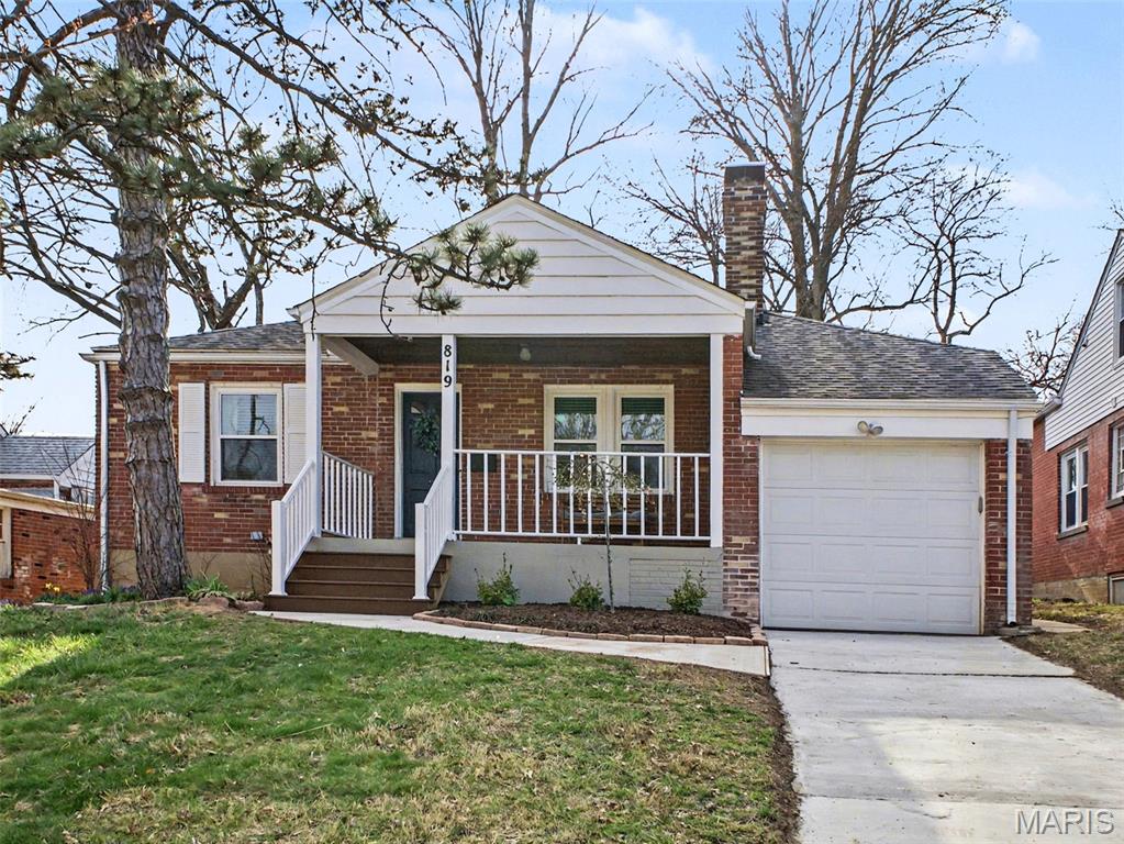 Photo of 819 Blossom Lane Rock Hill MO 63119