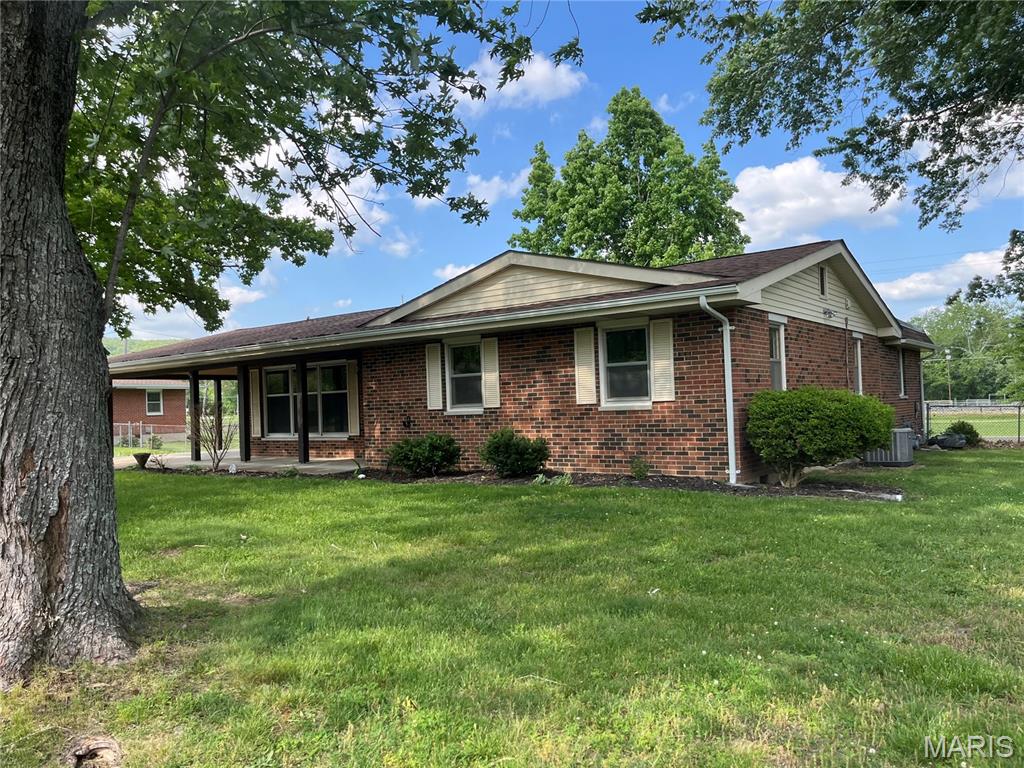 Photo of 111 Fairlane Drive Ironton MO 63650