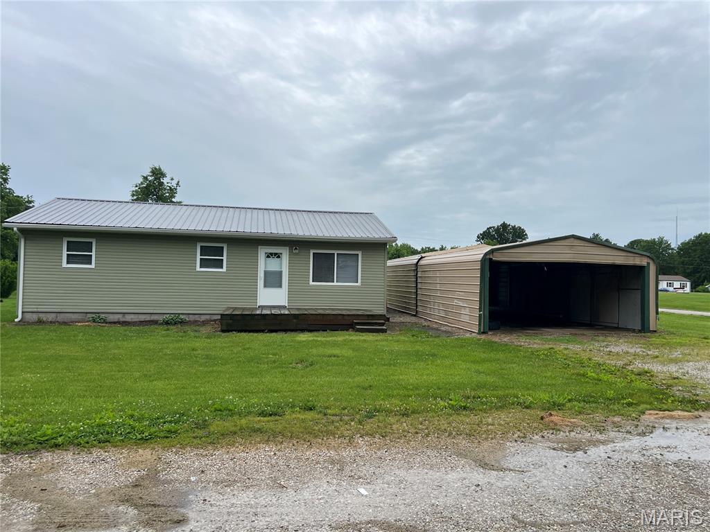 Photo of 902 Elm Street Montgomery City MO 63361
