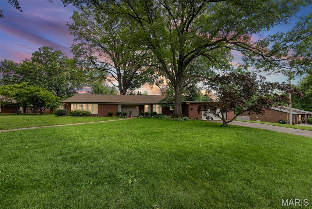 Photo of 4 Shady Lane Belleville IL 62221