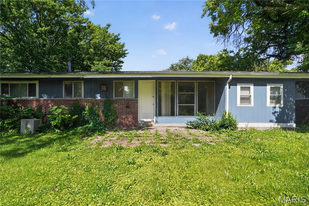 Photo of 10744 Hallstead Drive St Louis MO 63136
