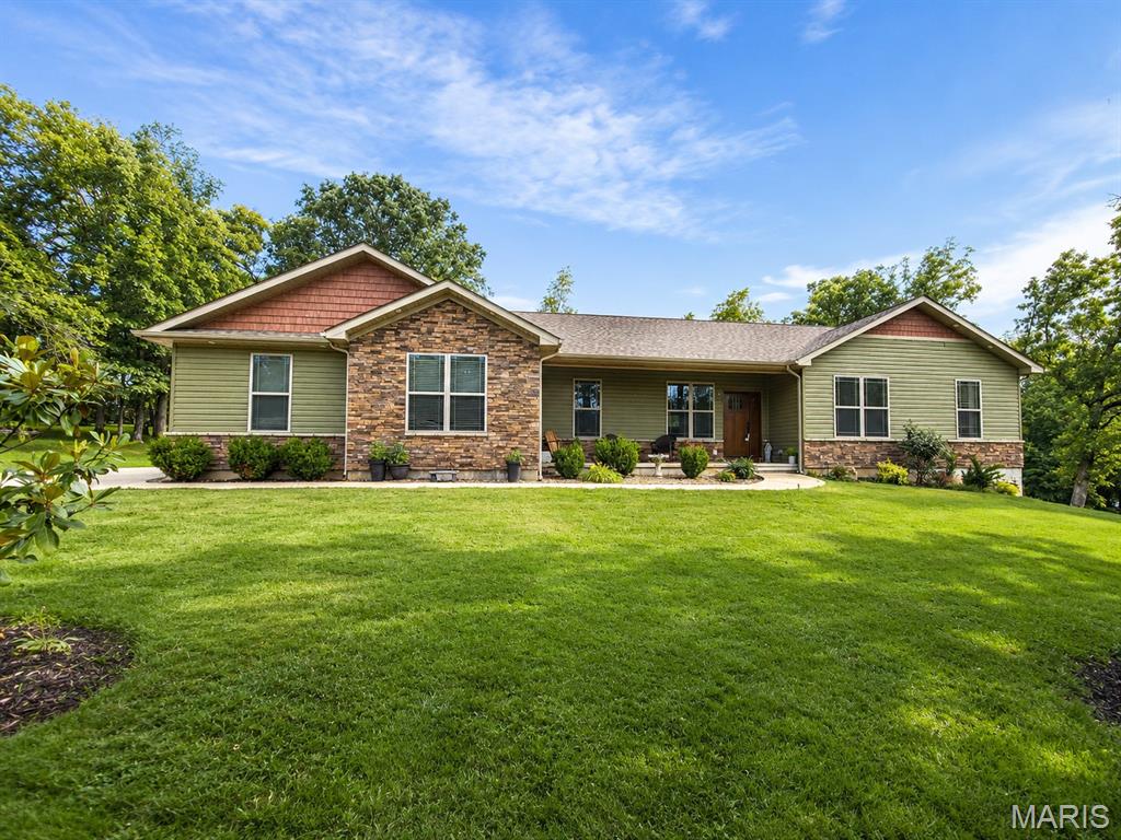 Photo of 8 Eva Drive De Soto MO 63020