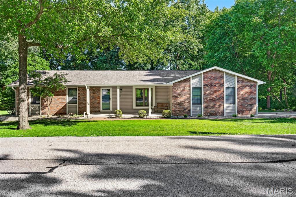 Photo of 5919 Lafayette Drive Weldon Spring MO 63304