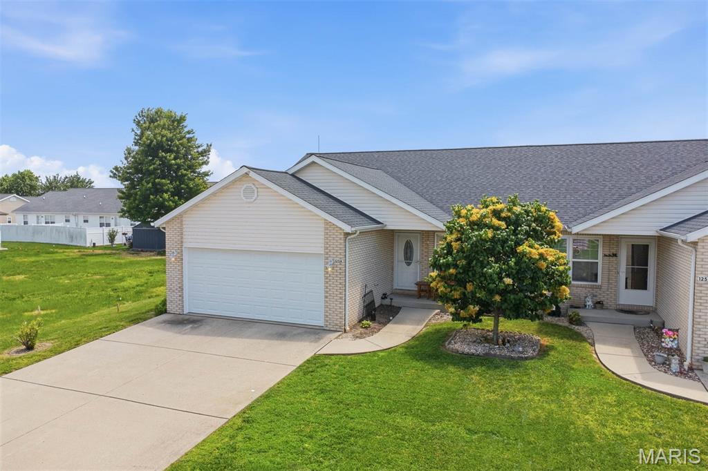 Photo of 125 Auburn Court #A Highland IL 62249